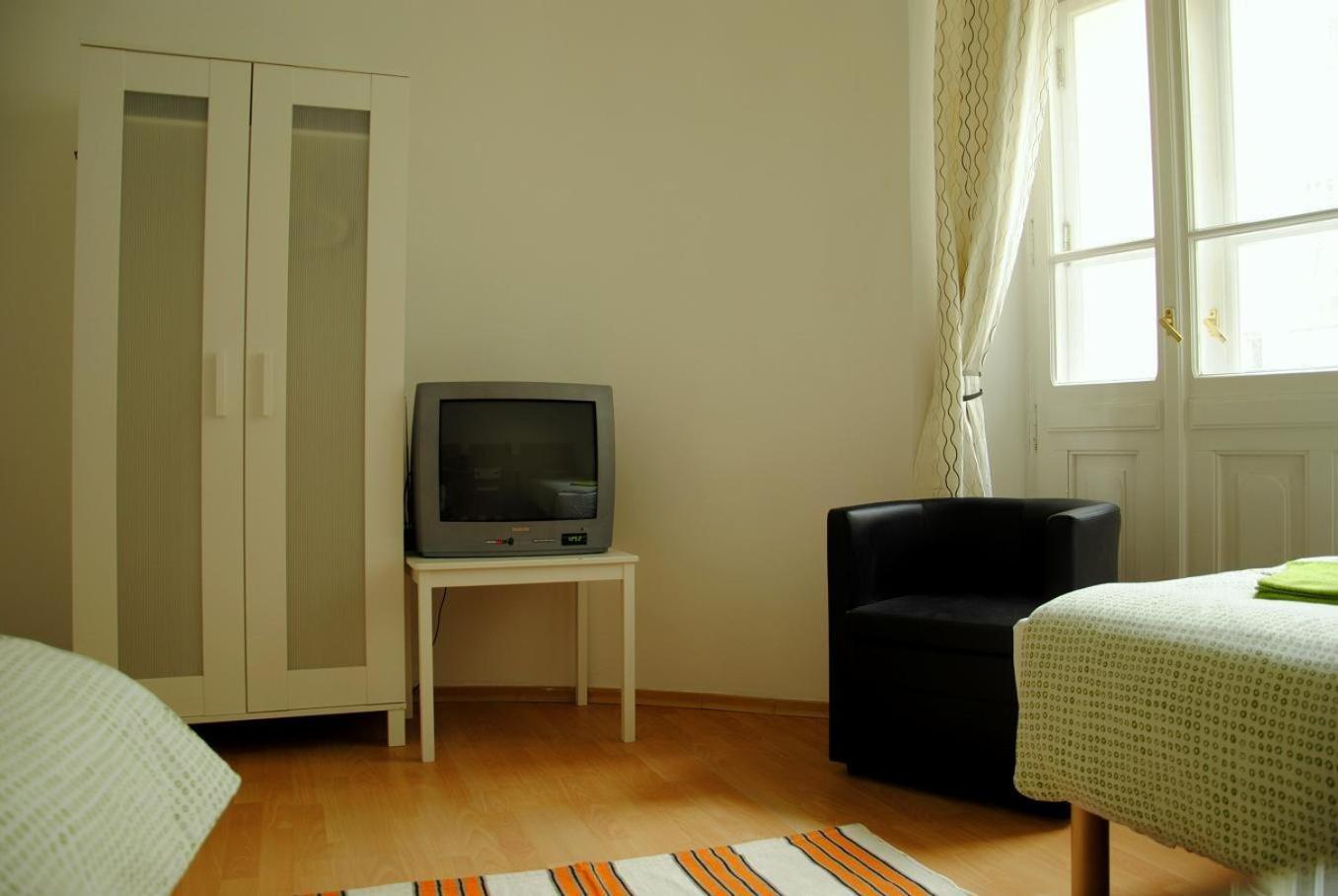 Central Station Hostel Варшава Экстерьер фото